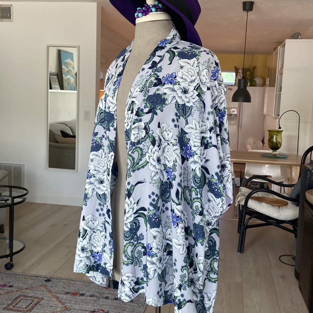 LOFT Women’s Kimono size one